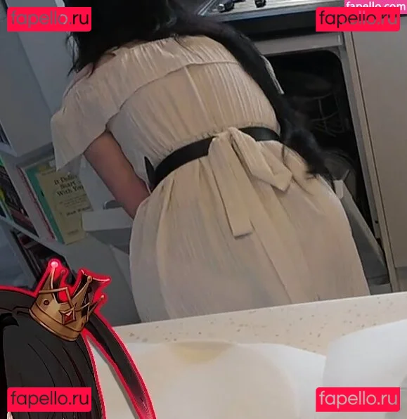 Layna Lazar Onlyfans Photo Gallery 