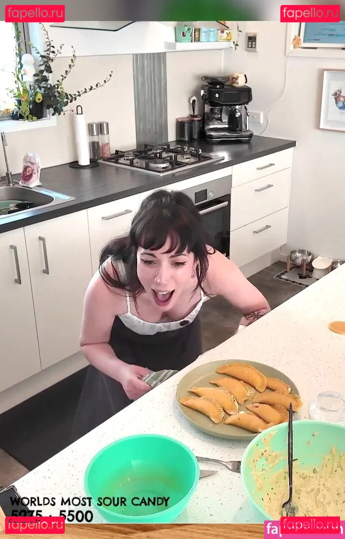 Layna Lazar Onlyfans Photo Gallery 