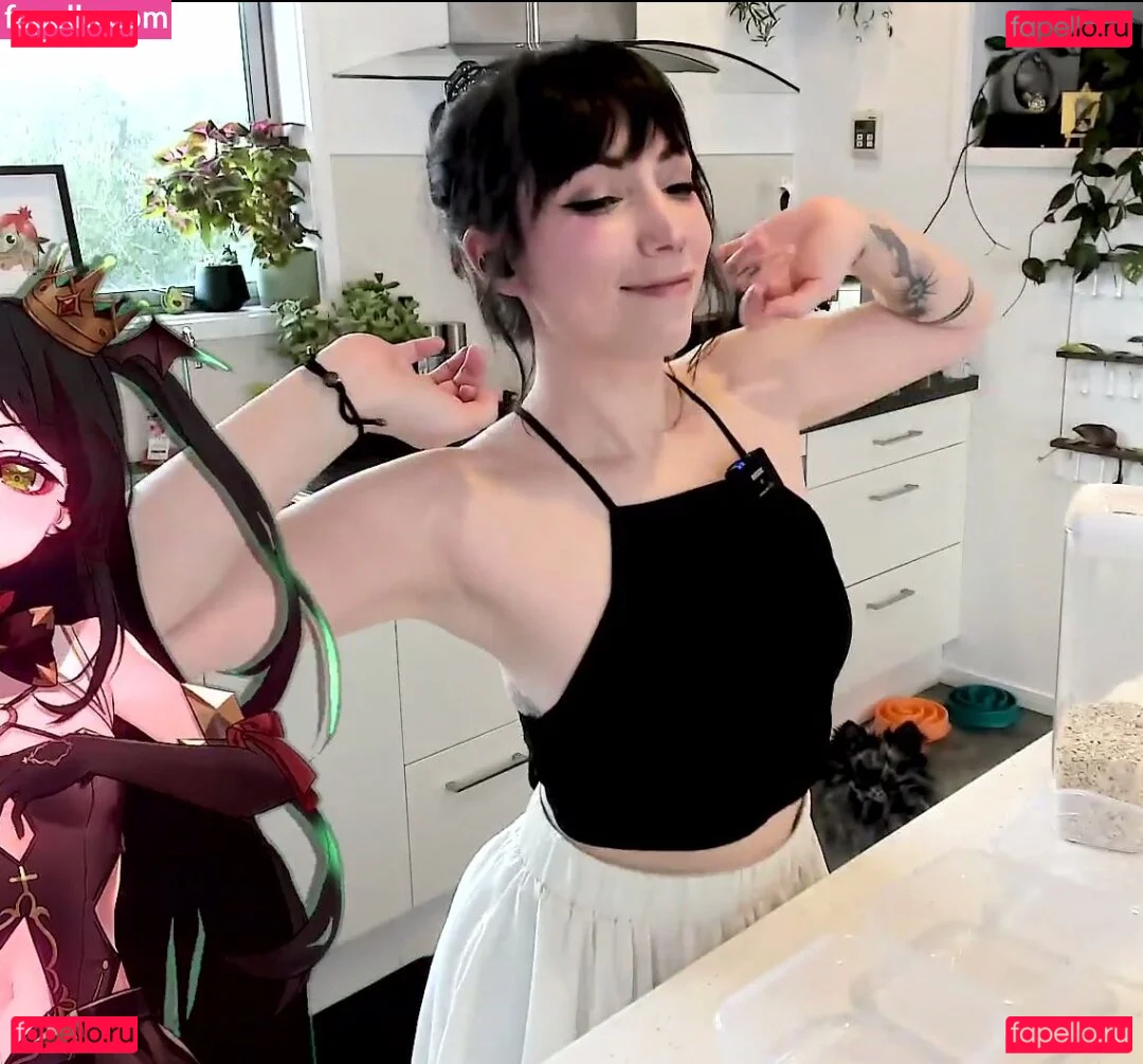 Layna Lazar Onlyfans Photo Gallery 