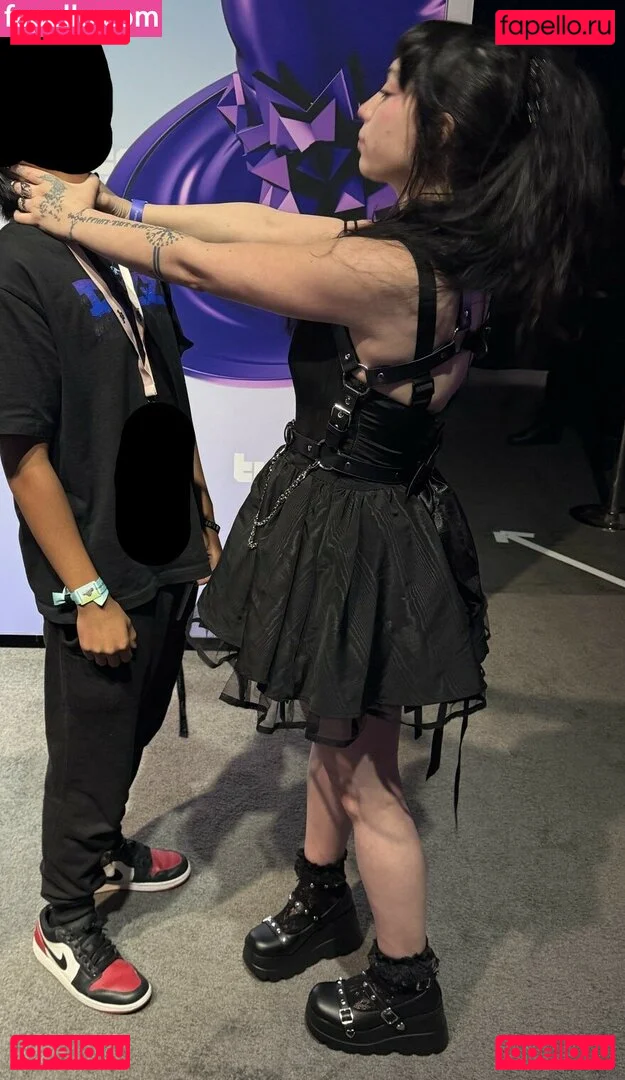 Layna Lazar Onlyfans Photo Gallery 