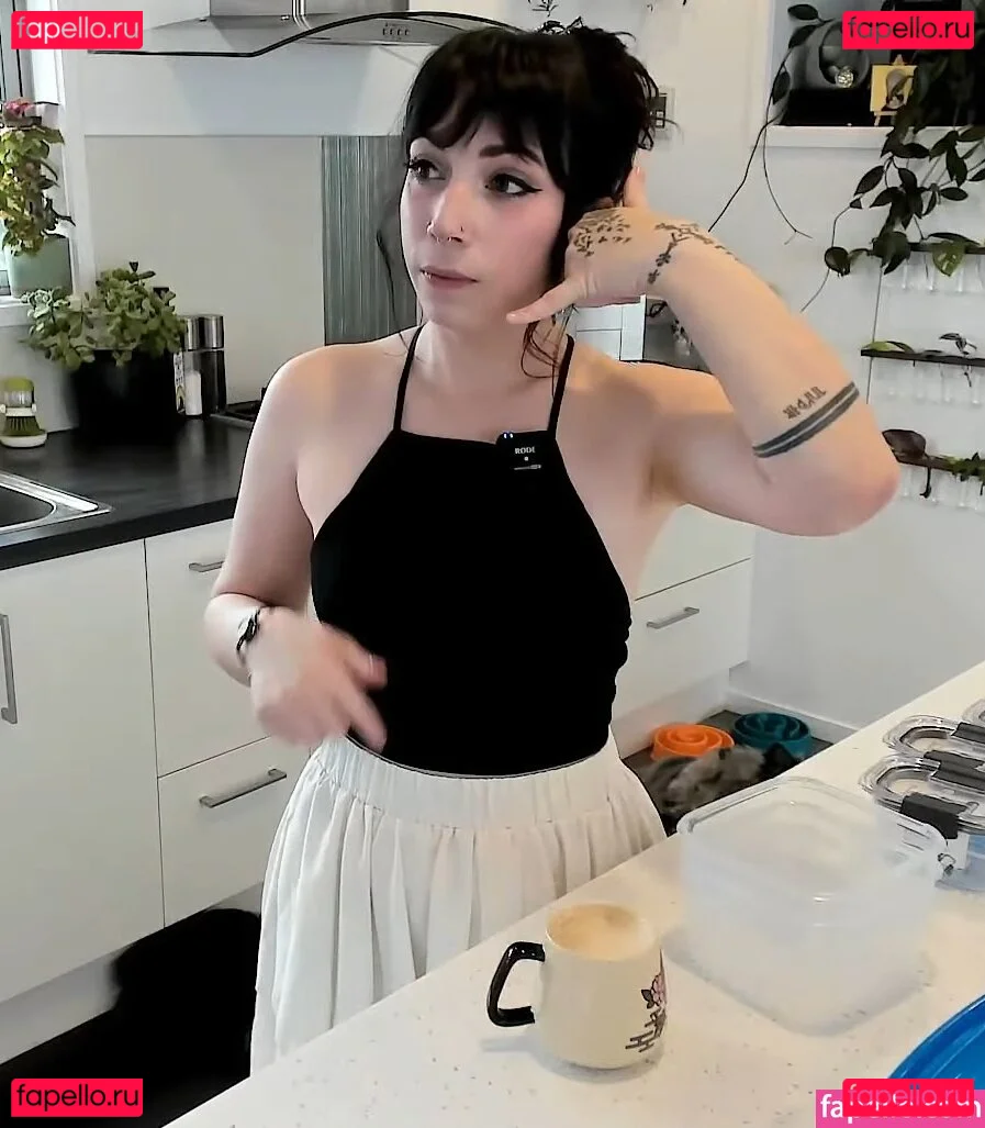 Layna Lazar Onlyfans Photo Gallery 