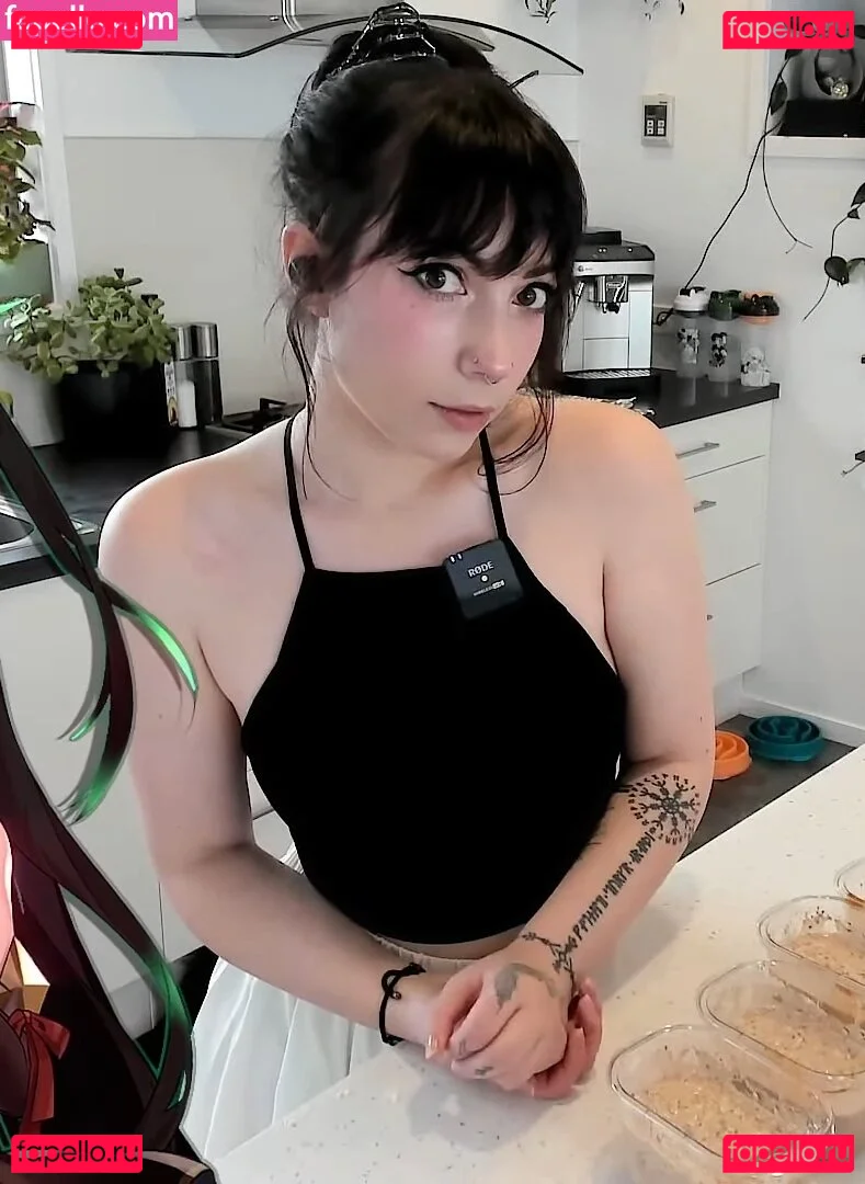 Layna Lazar Onlyfans Photo Gallery 