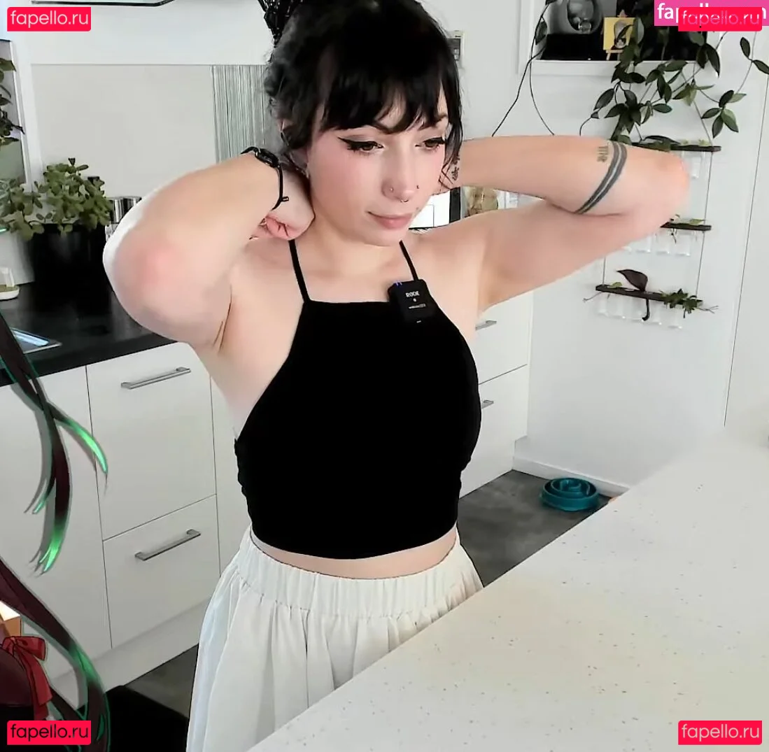 Layna Lazar Onlyfans Photo Gallery 