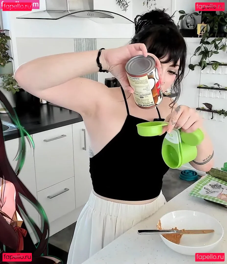 Layna Lazar Onlyfans Photo Gallery 