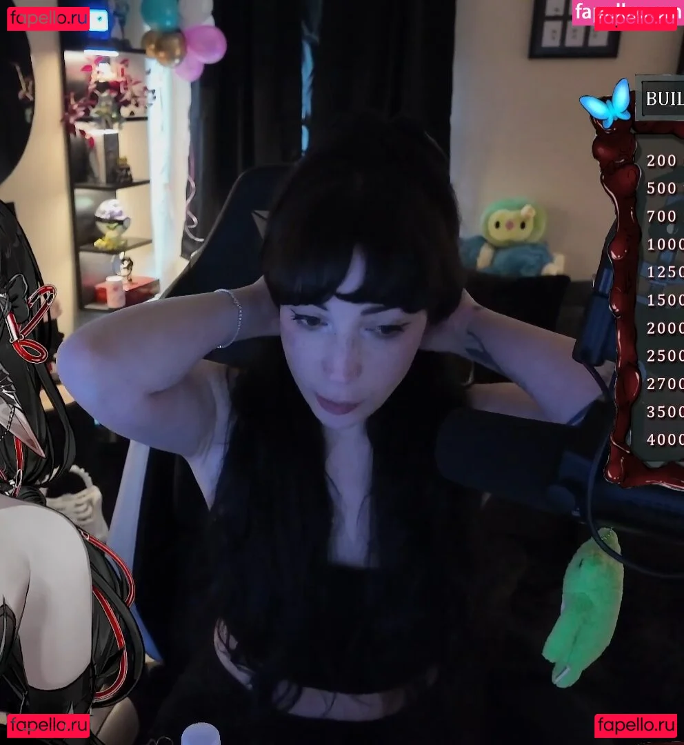 Layna Lazar Onlyfans Photo Gallery 