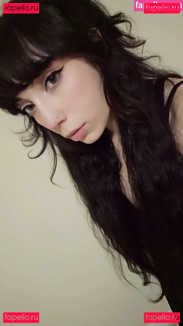 Layna Lazar Onlyfans Photo Gallery 