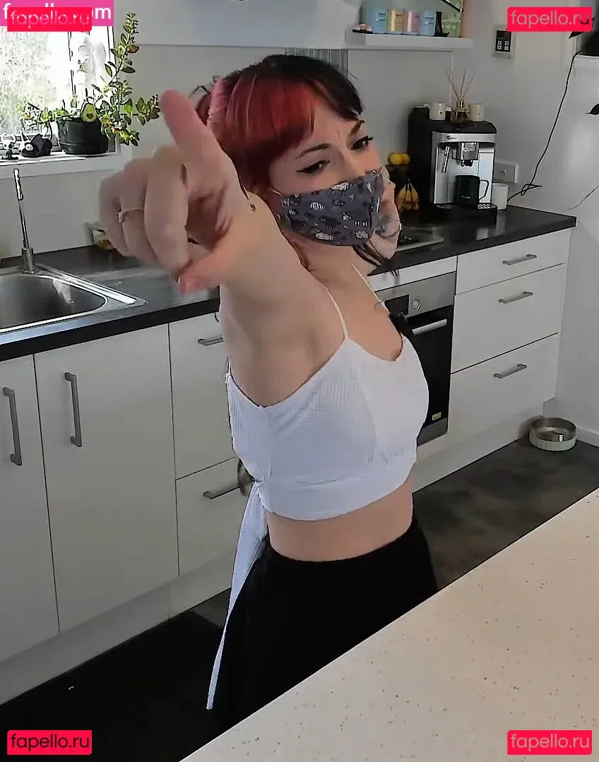 Layna Lazar Onlyfans Photo Gallery 