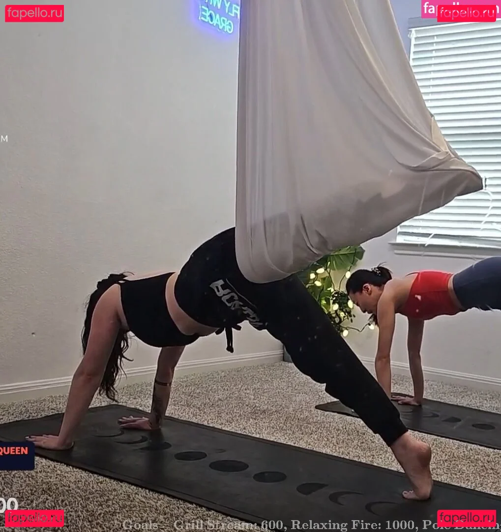 Layna Lazar Onlyfans Photo Gallery 