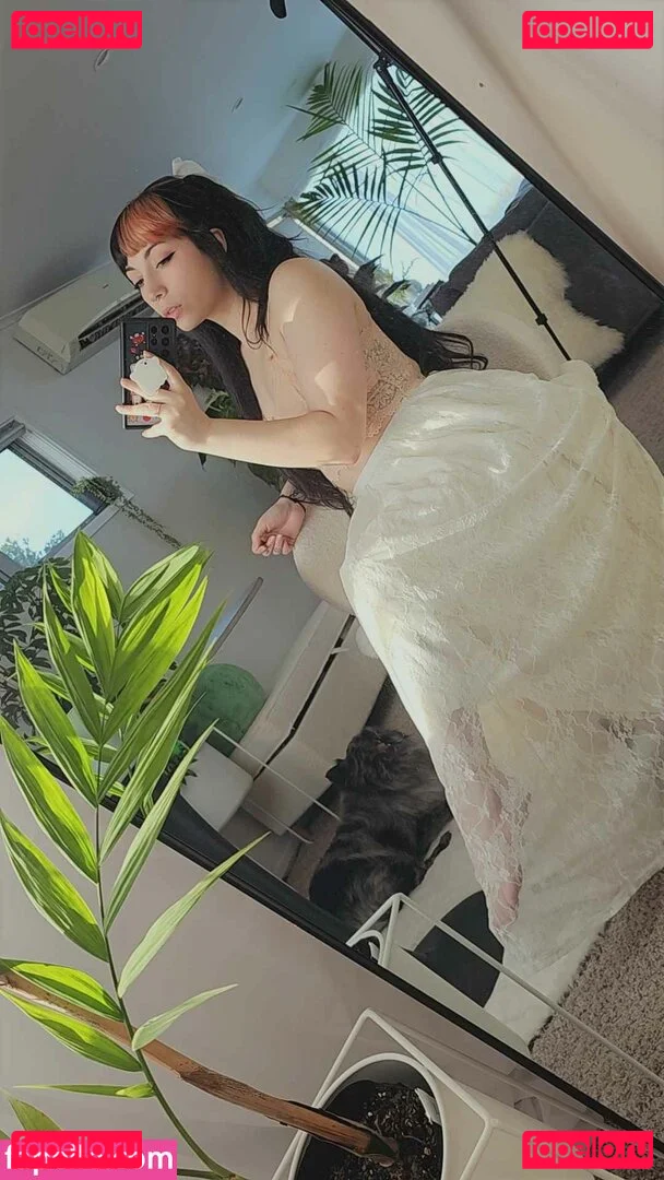 Layna Lazar Onlyfans Photo Gallery 