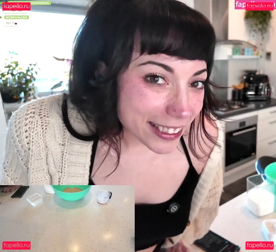 Layna Lazar Onlyfans Photo Gallery 