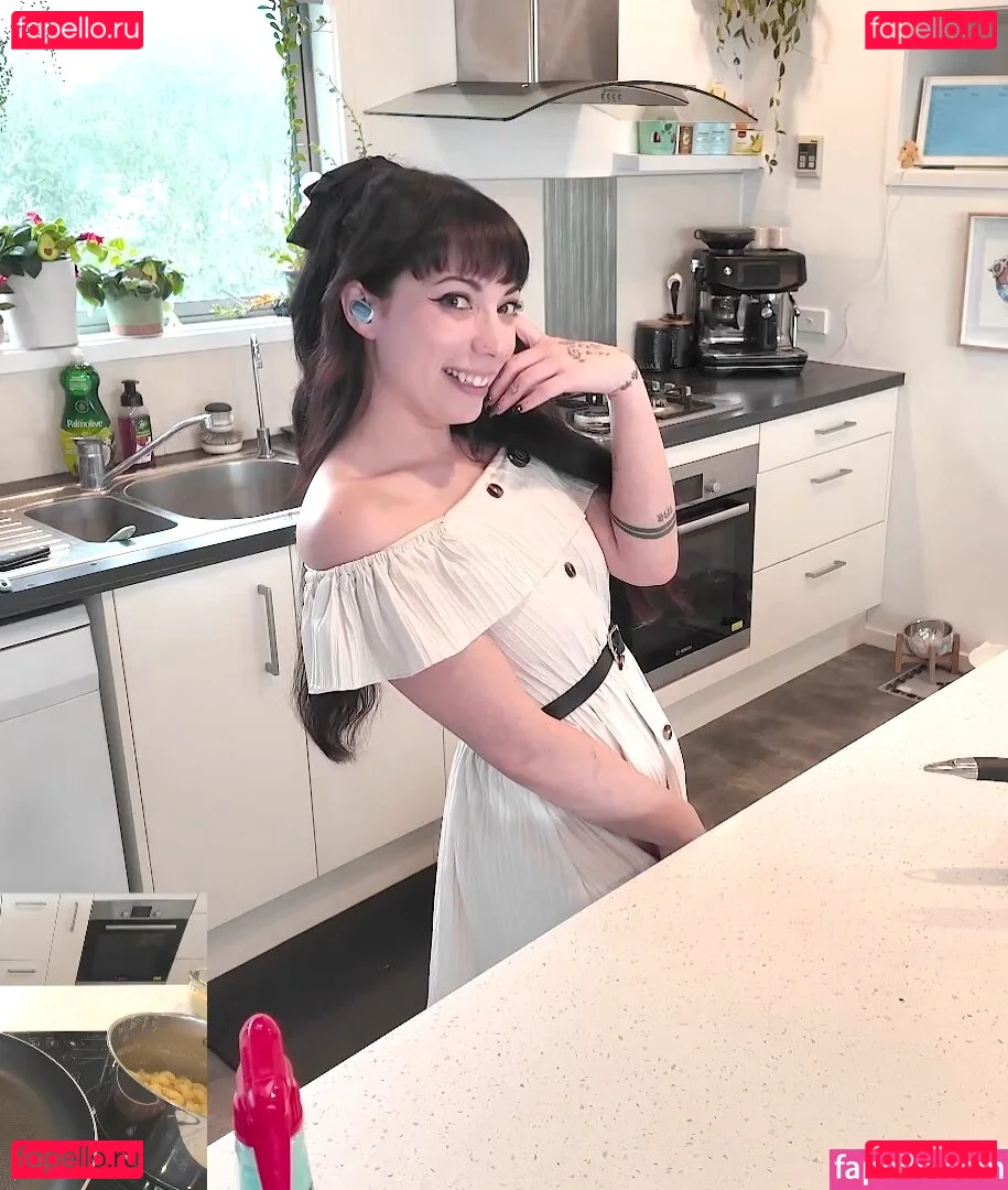 Layna Lazar Onlyfans Photo Gallery 