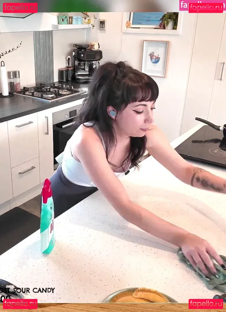 Layna Lazar Onlyfans Photo Gallery 