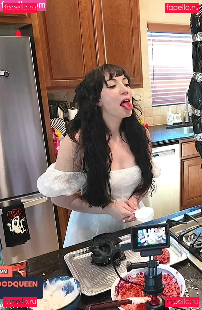 Layna Lazar Onlyfans Photo Gallery 