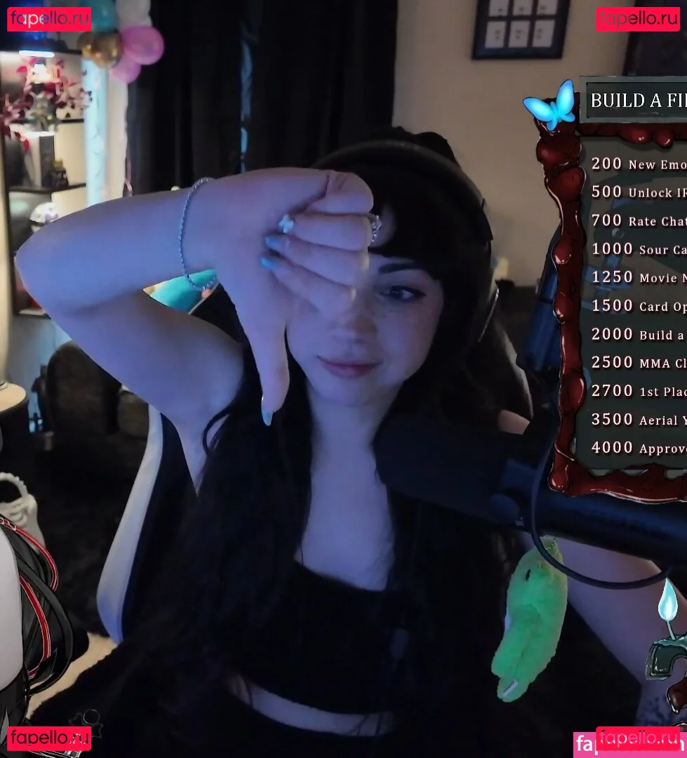 Layna Lazar Onlyfans Photo Gallery 