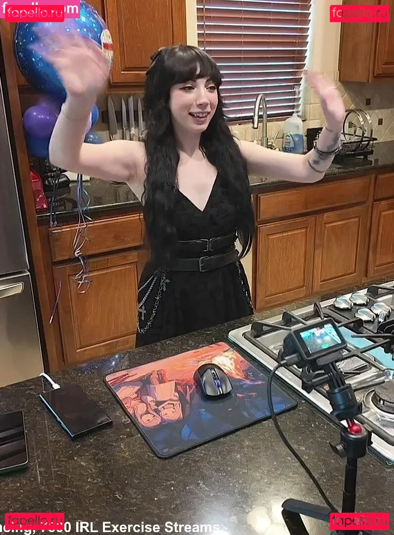 Layna Lazar Onlyfans Photo Gallery 