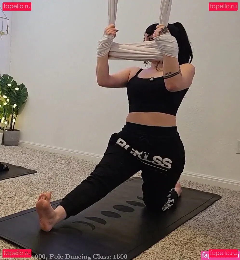 Layna Lazar Onlyfans Photo Gallery 