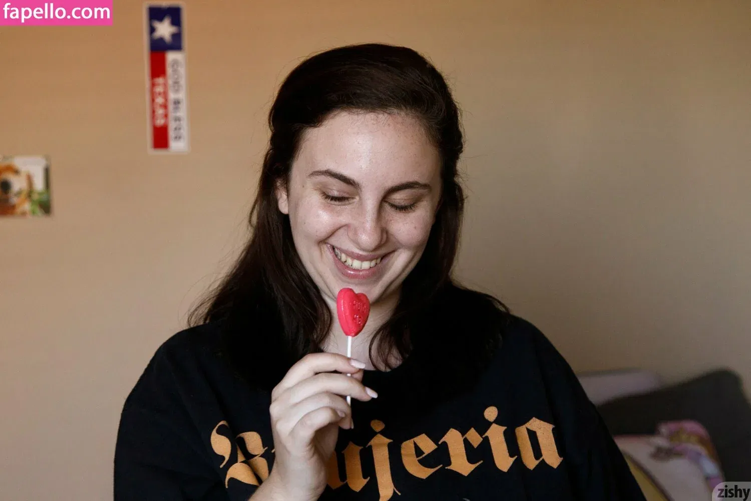 Milly Marks Onlyfans Photo Gallery 