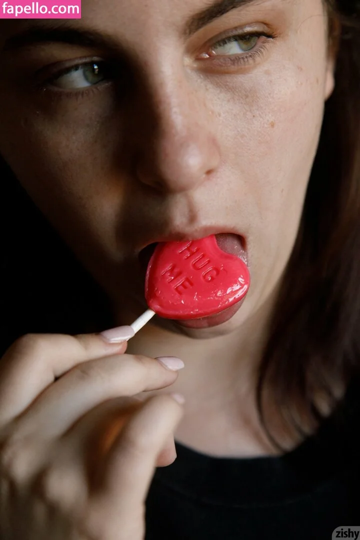 Milly Marks Onlyfans Photo Gallery 