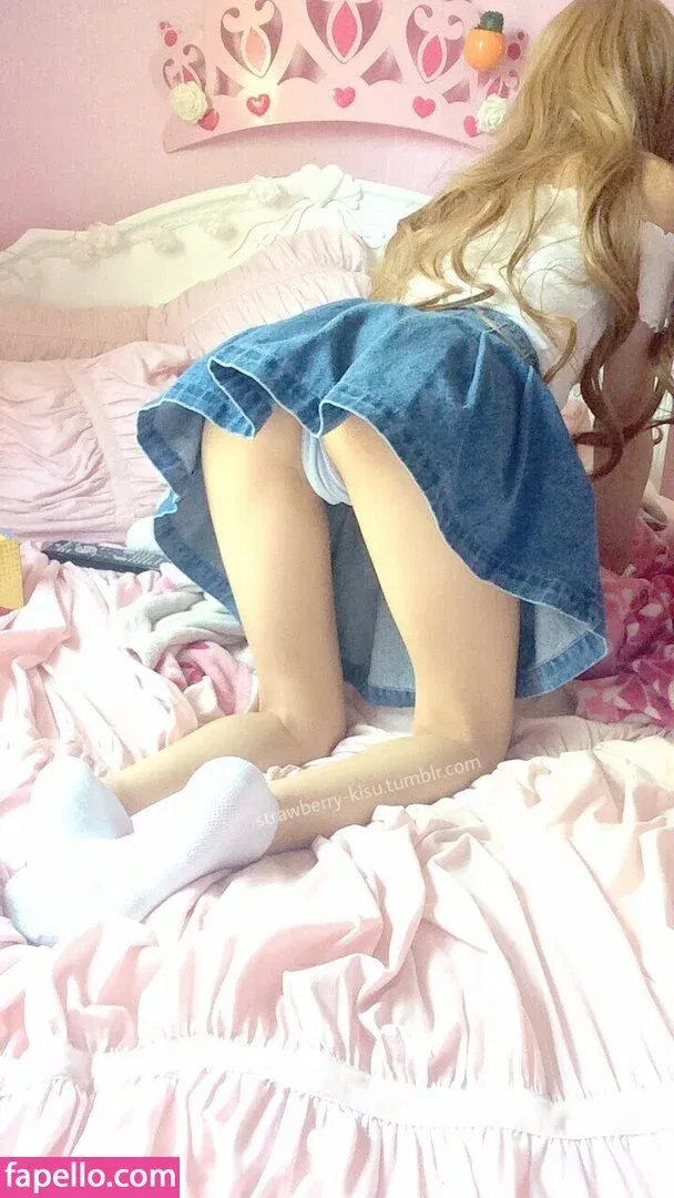 strawbarizz Onlyfans Photo Gallery 