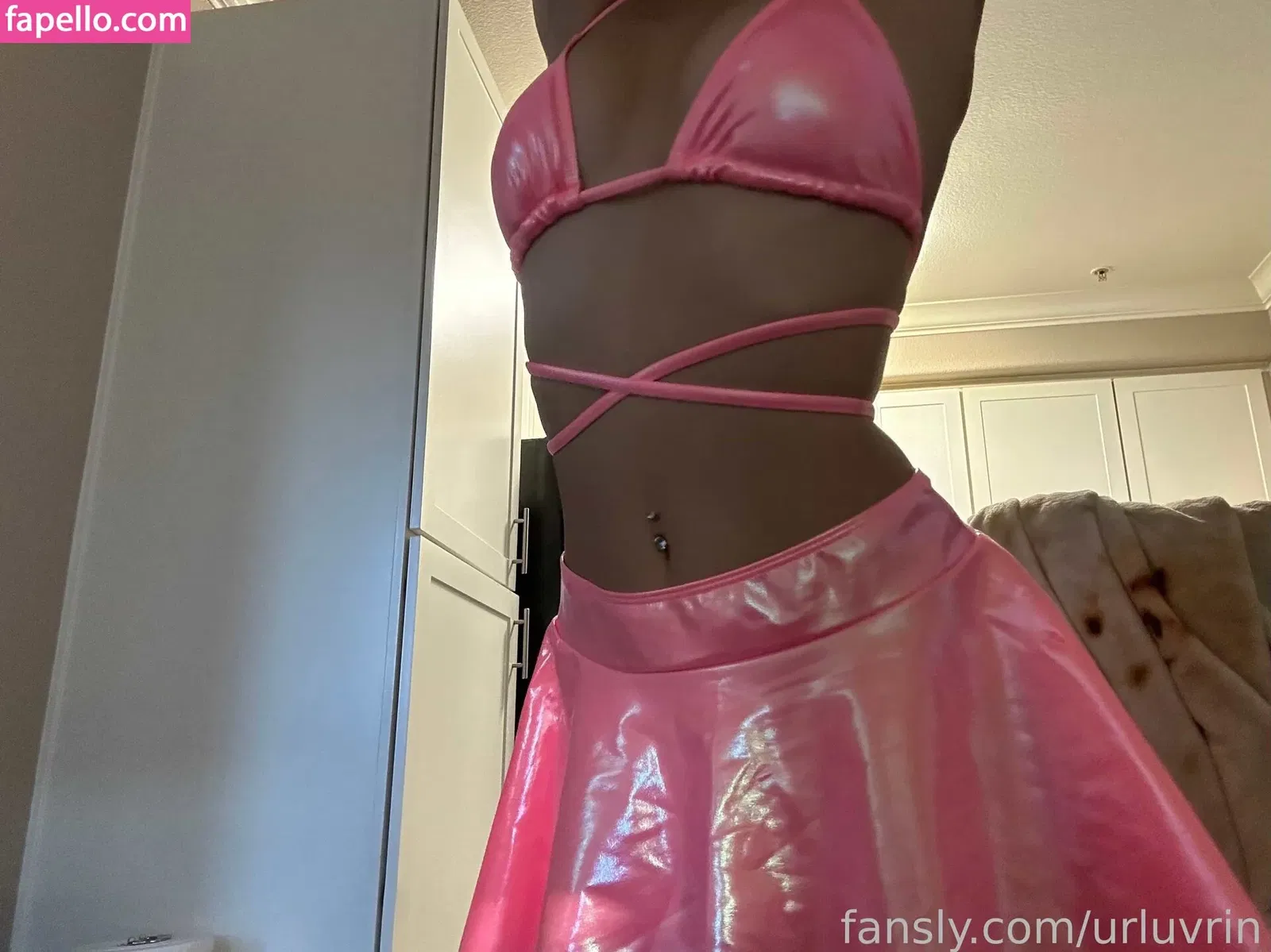 urluvrin Onlyfans Photo Gallery 