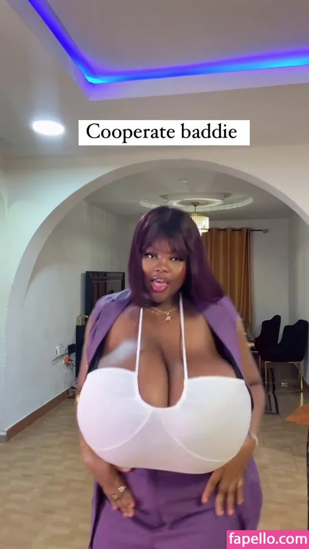 Chioma Lovv Onlyfans Photo Gallery 