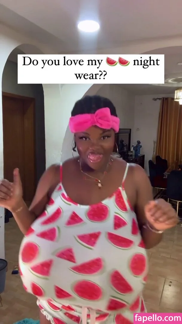 Chioma Lovv Onlyfans Photo Gallery 