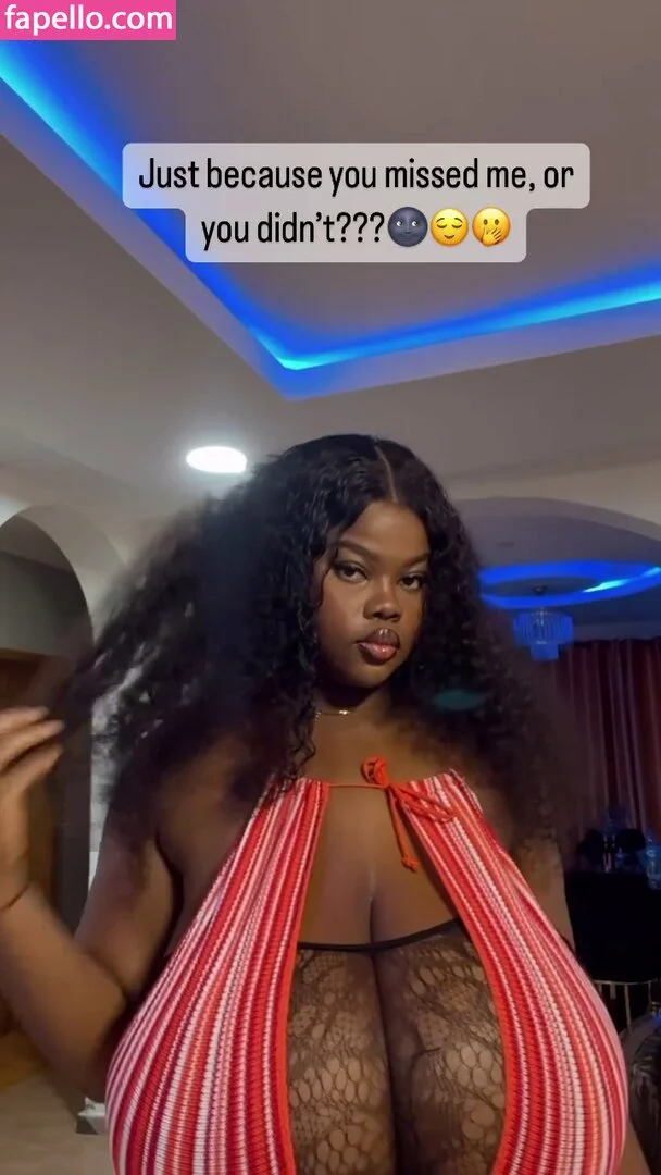 Chioma Lovv Onlyfans Photo Gallery 