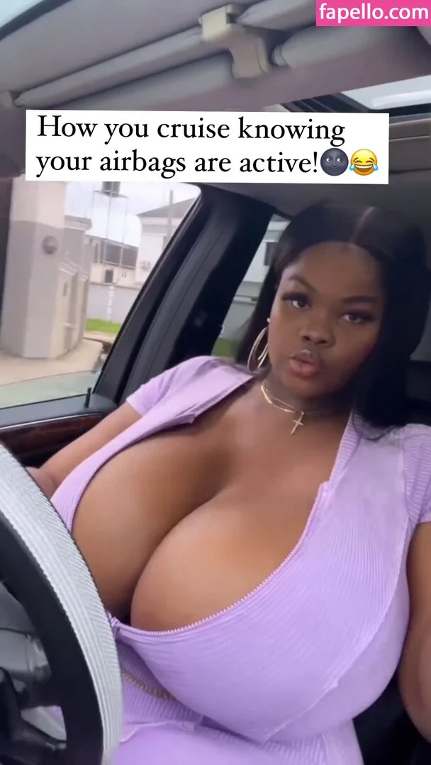 Chioma Lovv Onlyfans Photo Gallery 