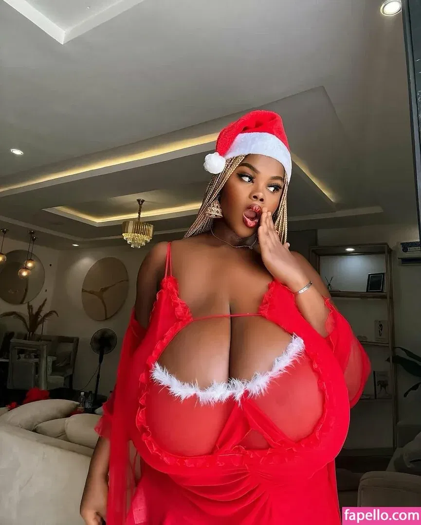 Chioma Lovv Onlyfans Photo Gallery 