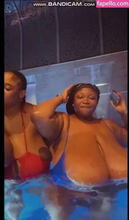 Chioma Lovv Onlyfans Photo Gallery 