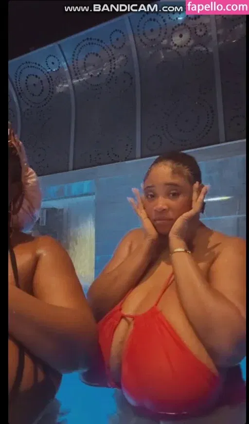 Chioma Lovv Onlyfans Photo Gallery 