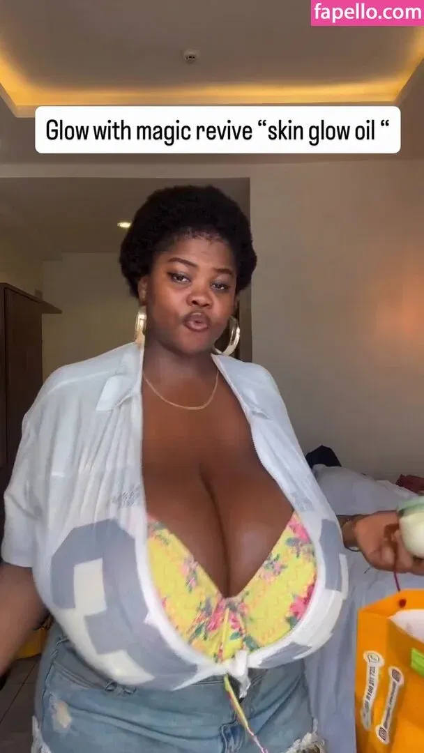 Chioma Lovv Onlyfans Photo Gallery 