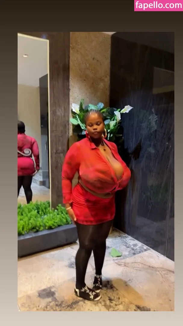 Chioma Lovv Onlyfans Photo Gallery 