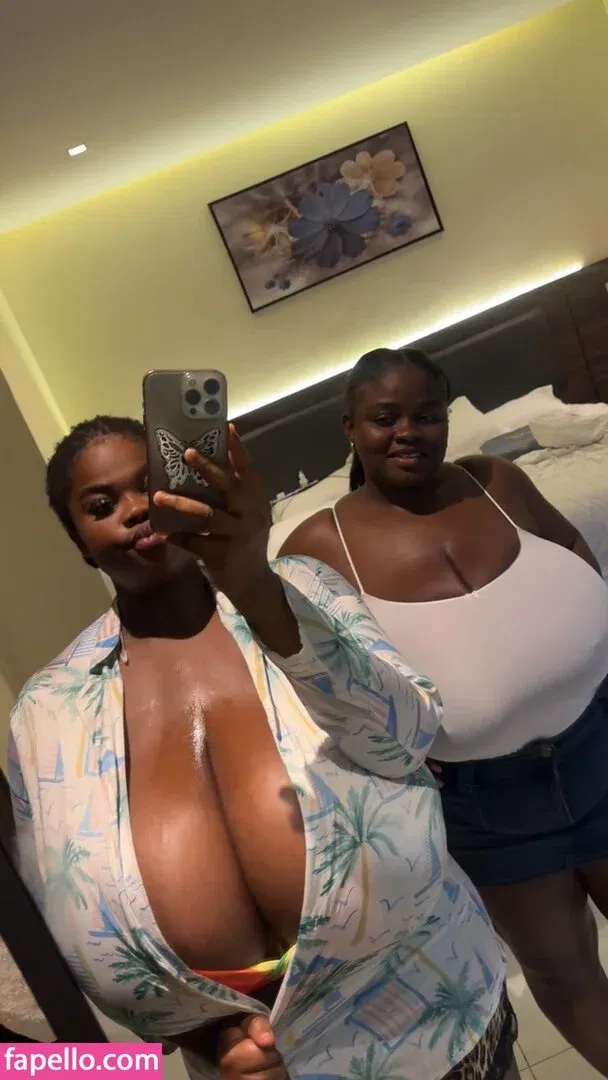 Chioma Lovv Onlyfans Photo Gallery 