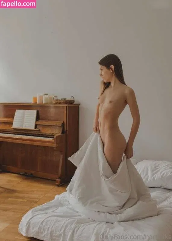 hareniks Onlyfans Photo Gallery 