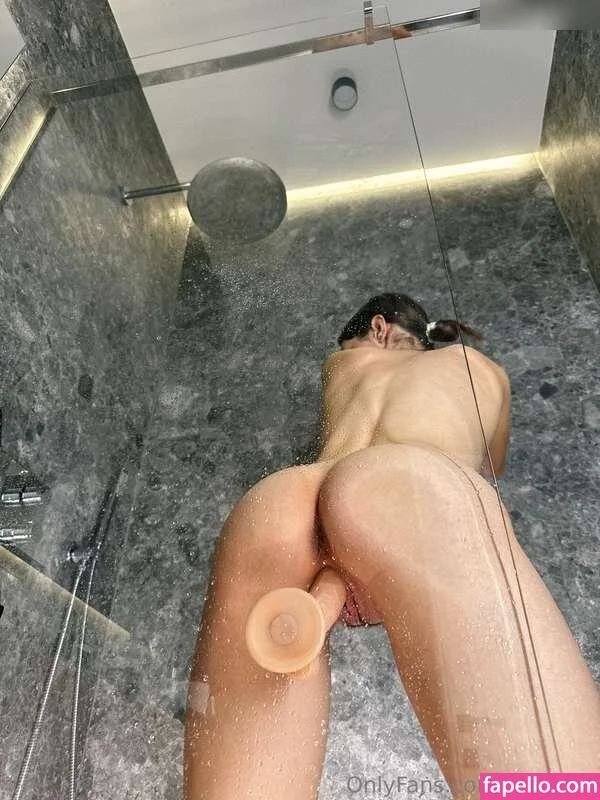 hareniks Onlyfans Photo Gallery 