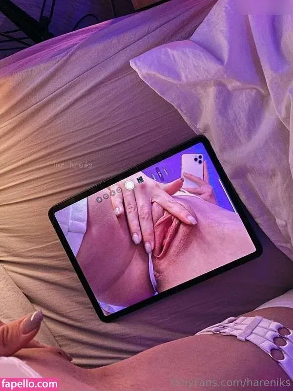 hareniks Onlyfans Photo Gallery 