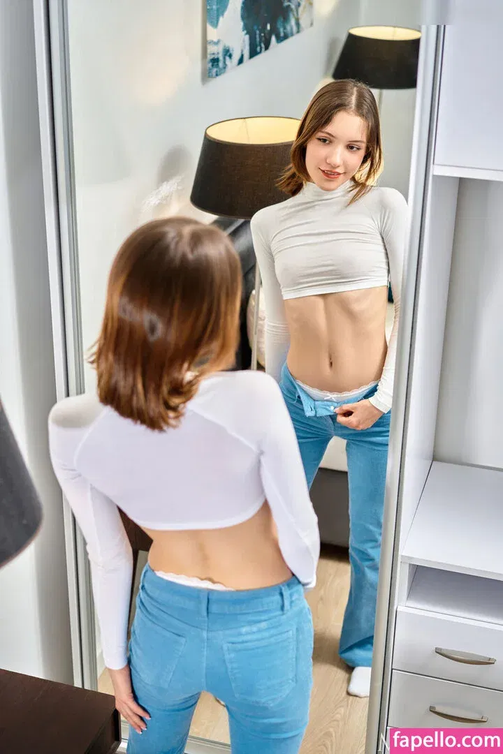 hareniks Onlyfans Photo Gallery 