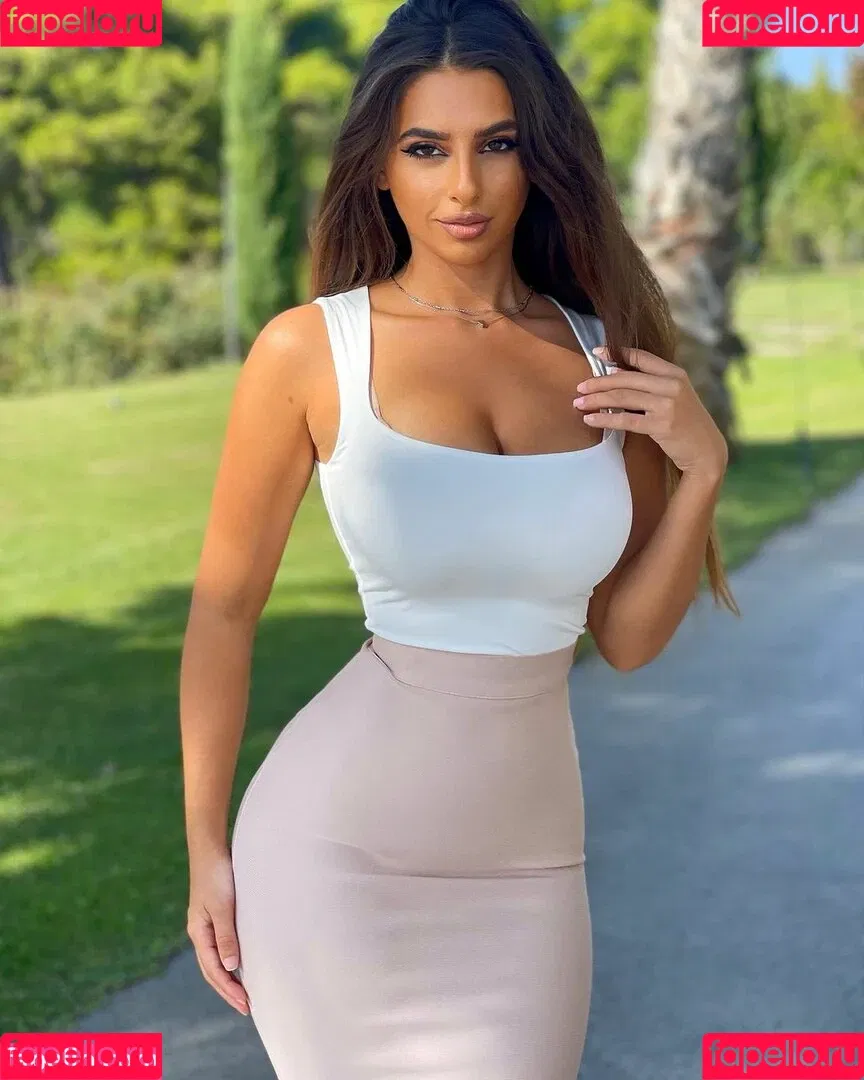 Eva Savagiou Onlyfans Photo Gallery 