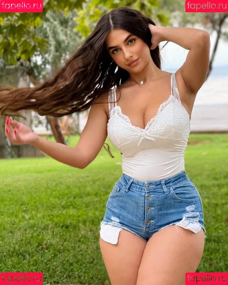 Eva Savagiou Onlyfans Photo Gallery 