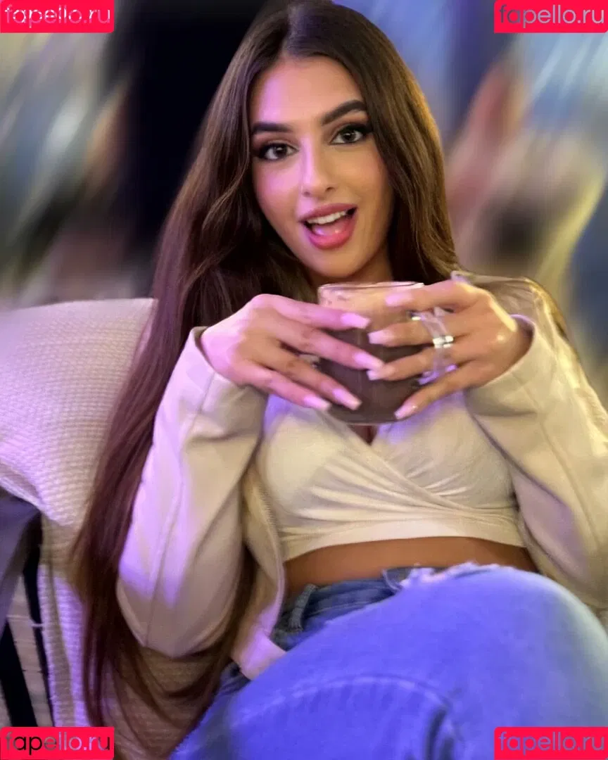 Eva Savagiou Onlyfans Photo Gallery 