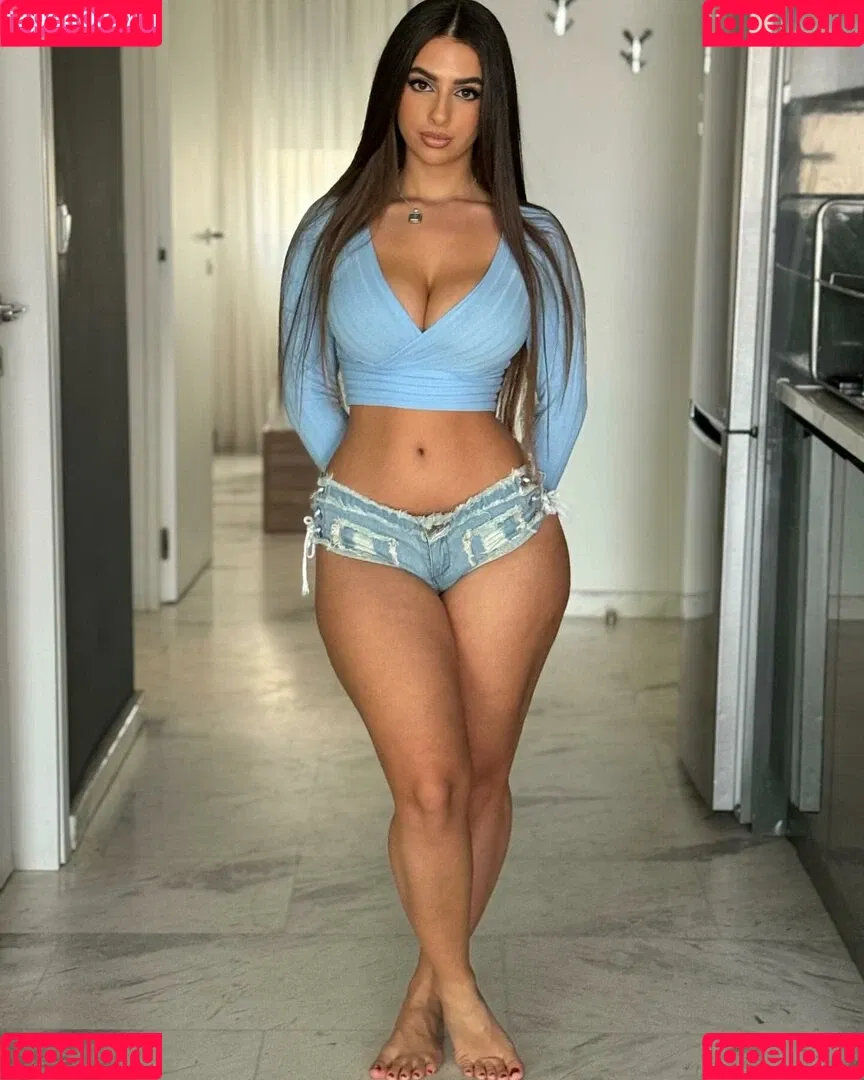 Eva Savagiou Onlyfans Photo Gallery 
