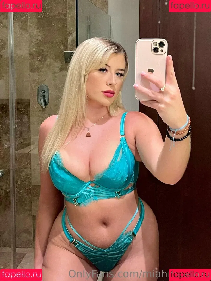 miahmae Onlyfans Photo Gallery 