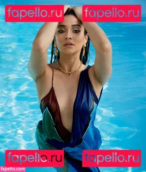 Shay Mitchell Onlyfans Photo Gallery 