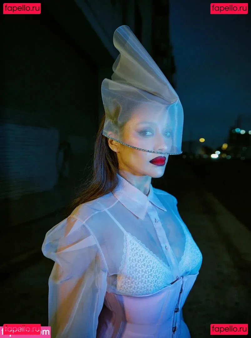 Shay Mitchell Onlyfans Photo Gallery 