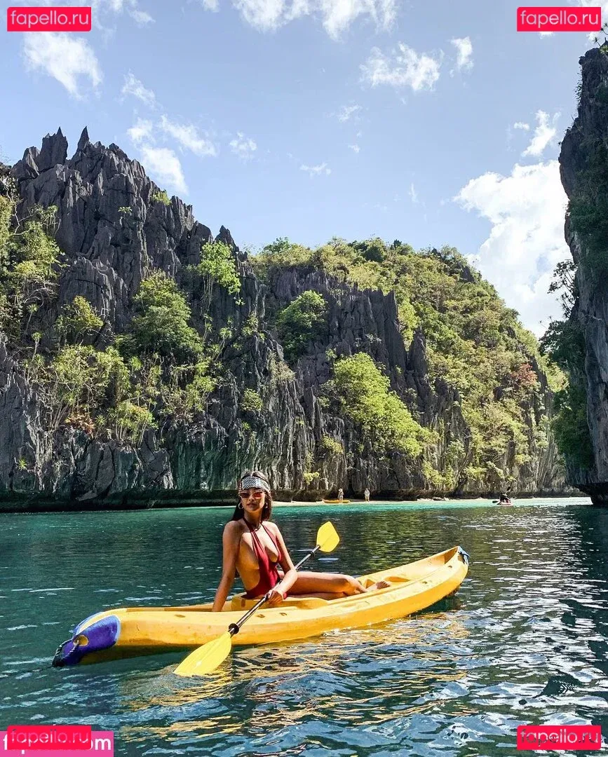 Shay Mitchell Onlyfans Photo Gallery 