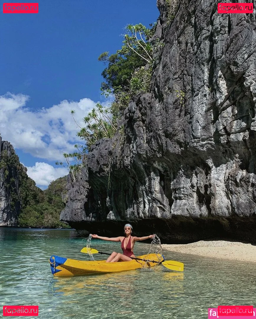 Shay Mitchell Onlyfans Photo Gallery 