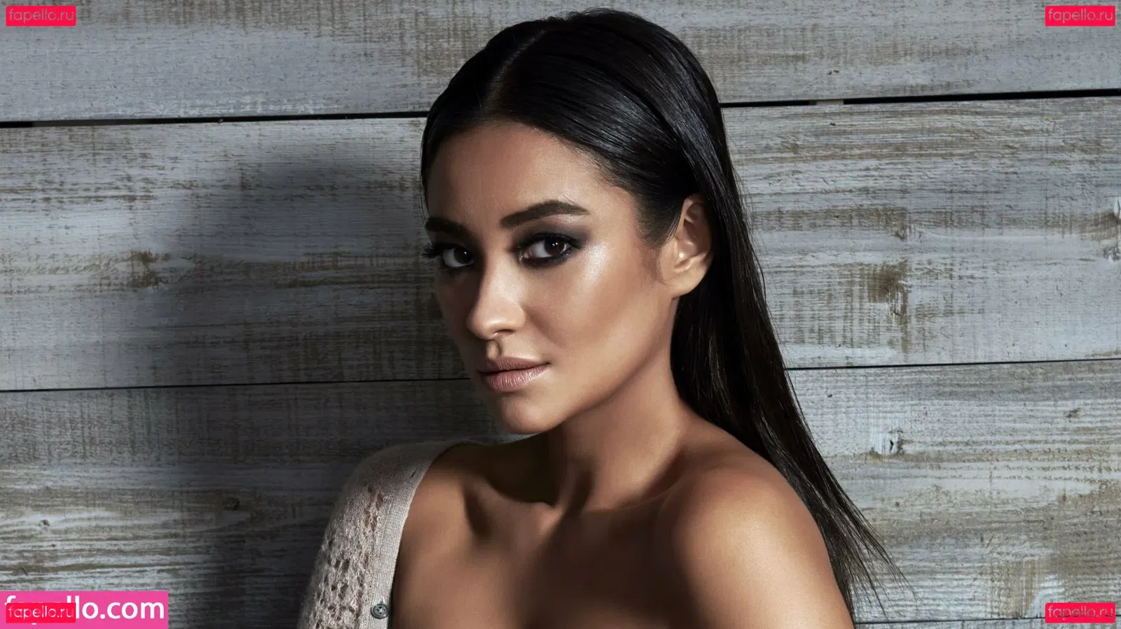 Shay Mitchell Onlyfans Photo Gallery 