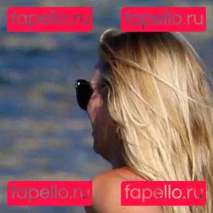 Shay Mitchell Onlyfans Photo Gallery 