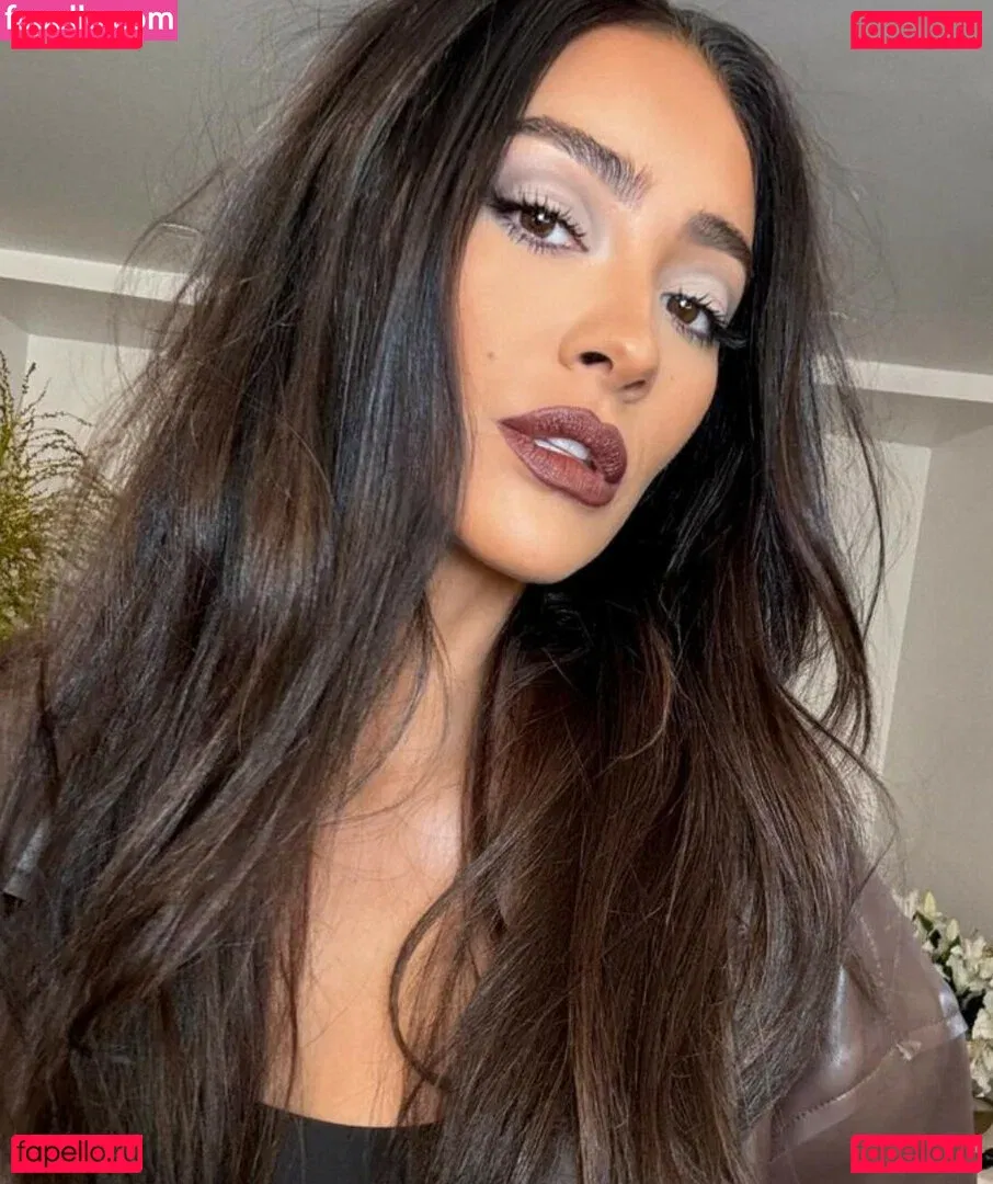 Shay Mitchell Onlyfans Photo Gallery 